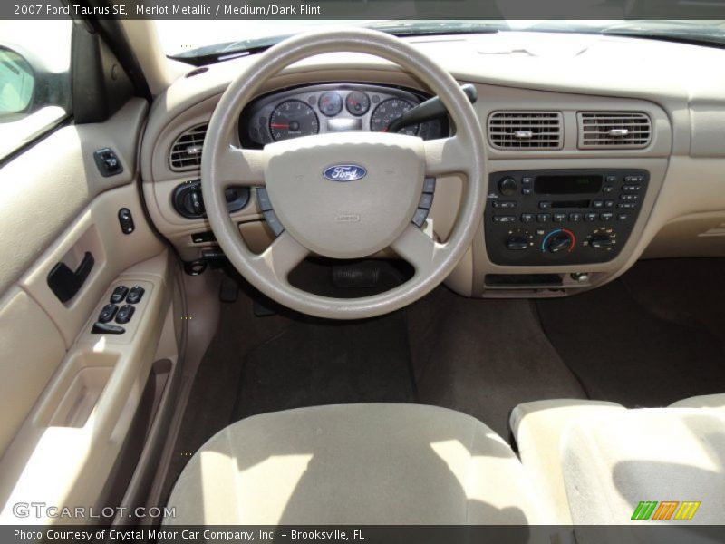 Merlot Metallic / Medium/Dark Flint 2007 Ford Taurus SE