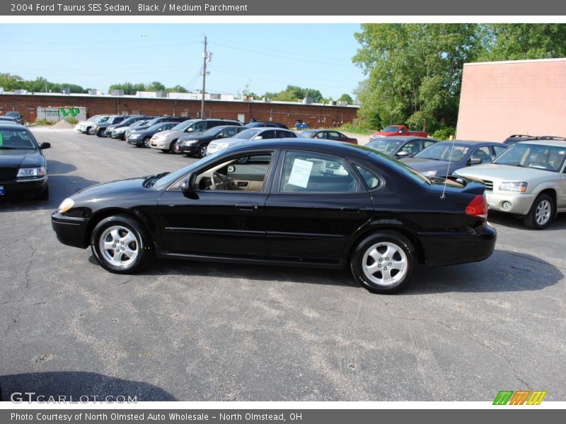  2004 Taurus SES Sedan Black