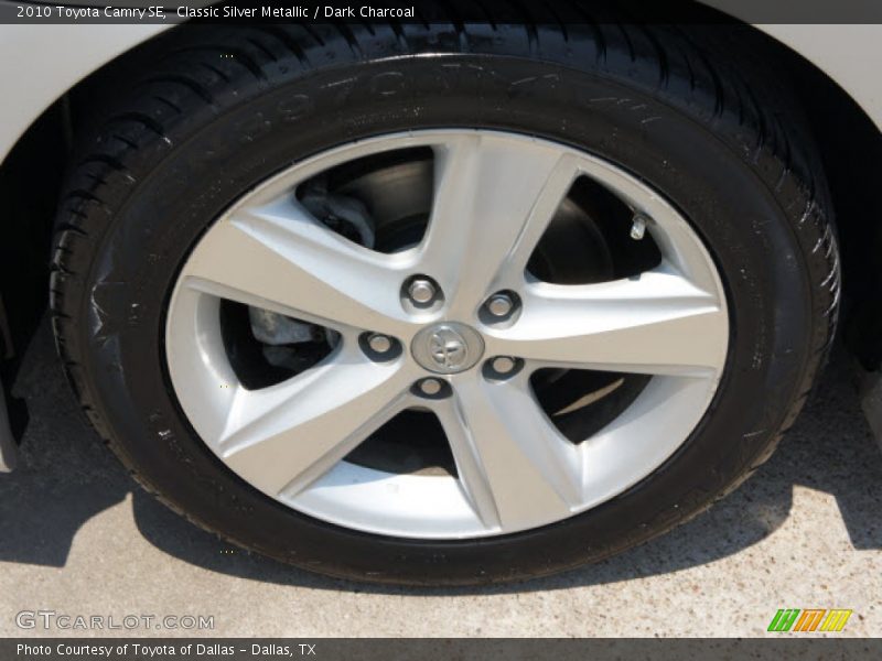 Classic Silver Metallic / Dark Charcoal 2010 Toyota Camry SE