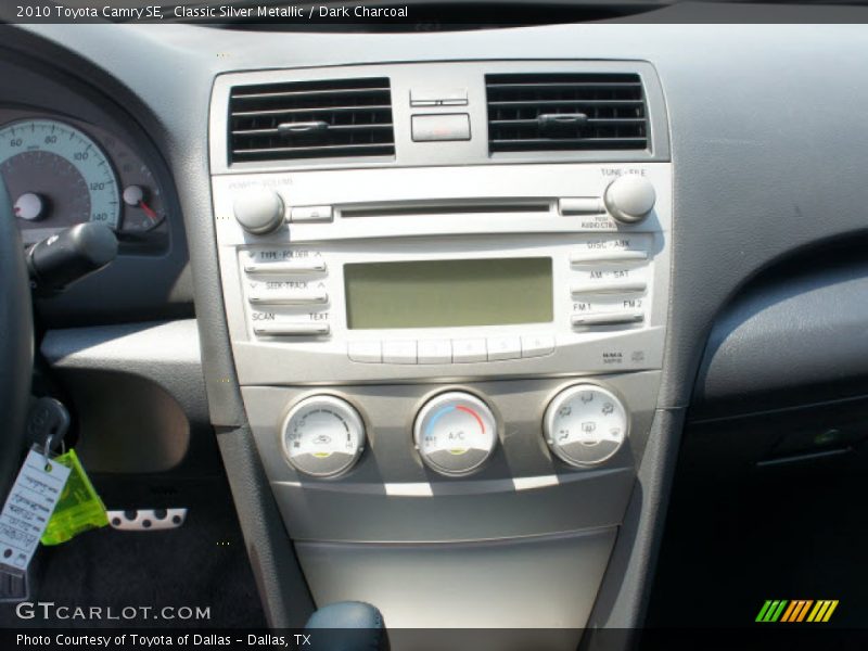 Classic Silver Metallic / Dark Charcoal 2010 Toyota Camry SE