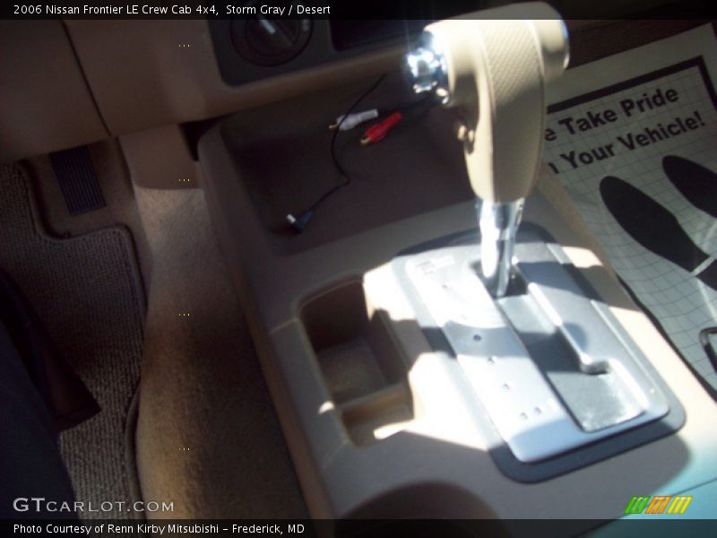 Storm Gray / Desert 2006 Nissan Frontier LE Crew Cab 4x4