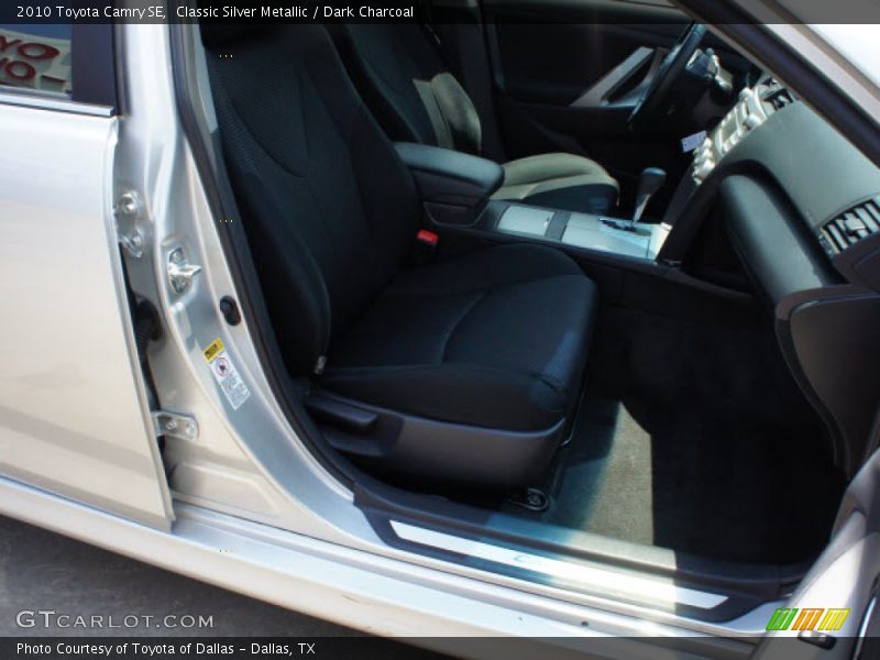 Classic Silver Metallic / Dark Charcoal 2010 Toyota Camry SE