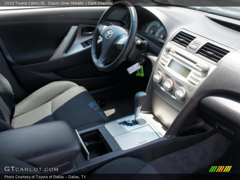 Classic Silver Metallic / Dark Charcoal 2010 Toyota Camry SE