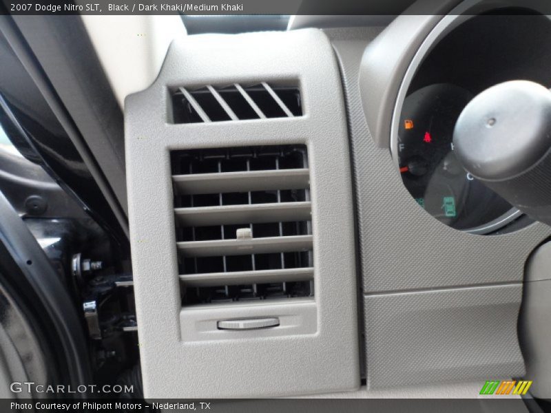 Black / Dark Khaki/Medium Khaki 2007 Dodge Nitro SLT