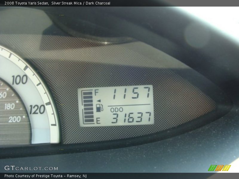 Silver Streak Mica / Dark Charcoal 2008 Toyota Yaris Sedan