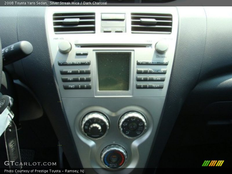 Silver Streak Mica / Dark Charcoal 2008 Toyota Yaris Sedan