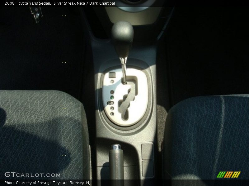 Silver Streak Mica / Dark Charcoal 2008 Toyota Yaris Sedan