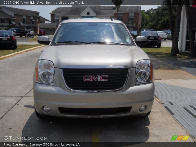 Silver Birch Metallic / Light Titanium 2007 GMC Yukon SLE