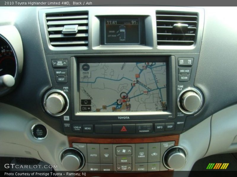Black / Ash 2010 Toyota Highlander Limited 4WD