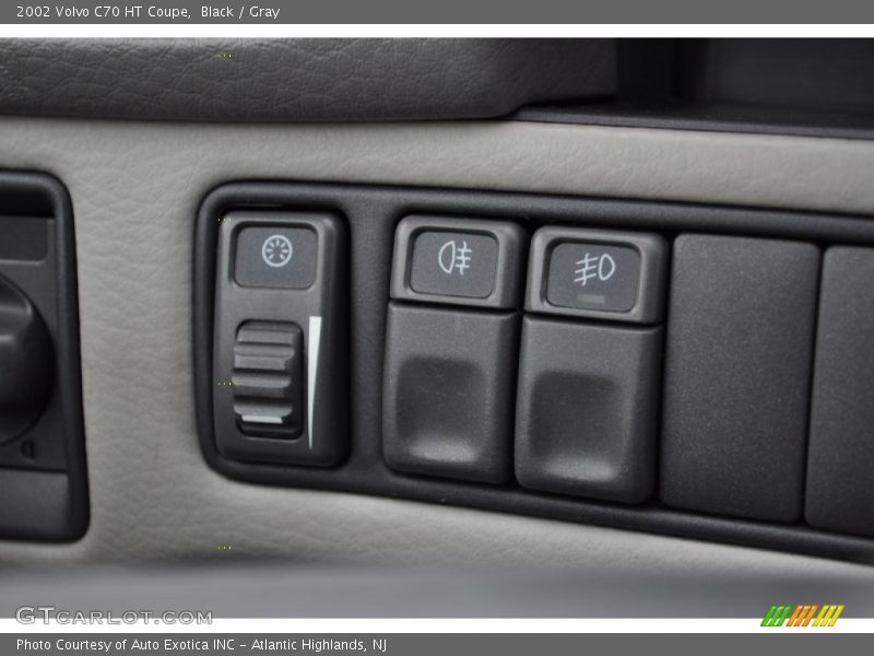 Controls of 2002 C70 HT Coupe