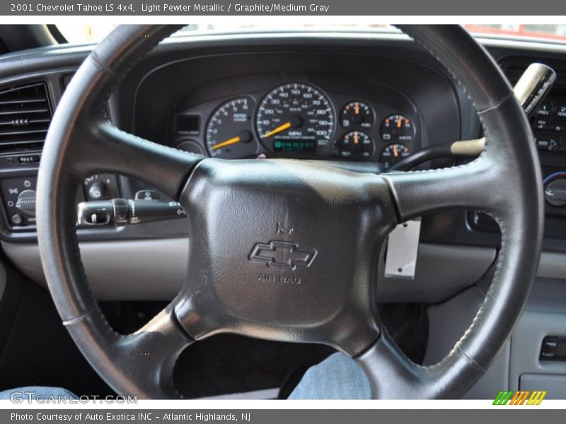 Light Pewter Metallic / Graphite/Medium Gray 2001 Chevrolet Tahoe LS 4x4