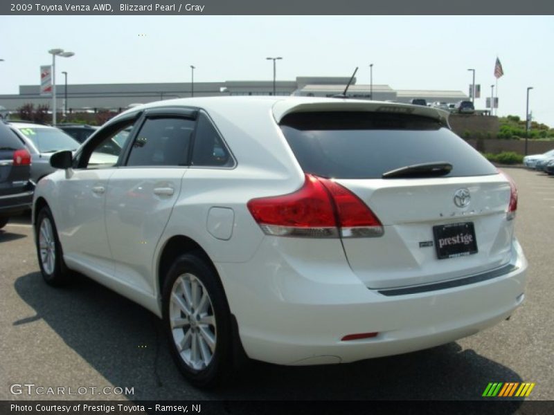 Blizzard Pearl / Gray 2009 Toyota Venza AWD