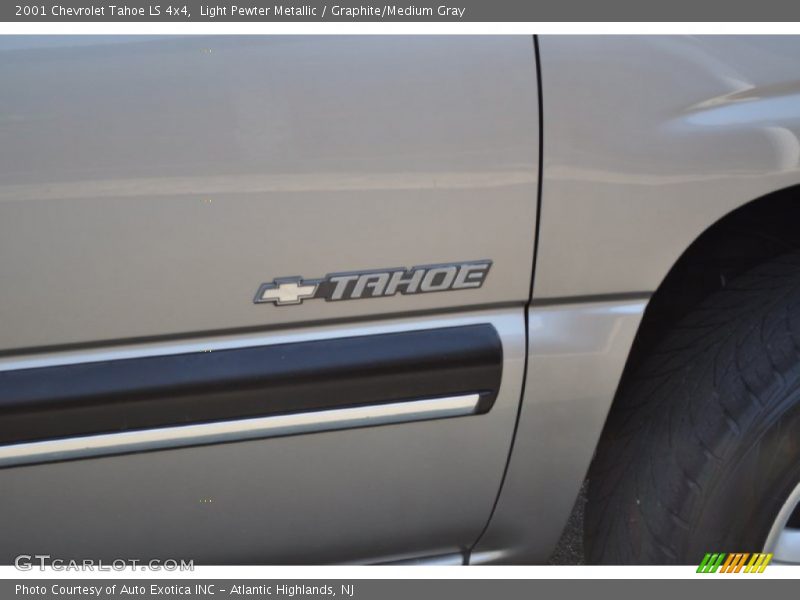 Light Pewter Metallic / Graphite/Medium Gray 2001 Chevrolet Tahoe LS 4x4