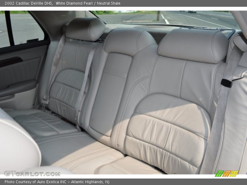  2002 DeVille DHS Neutral Shale Interior