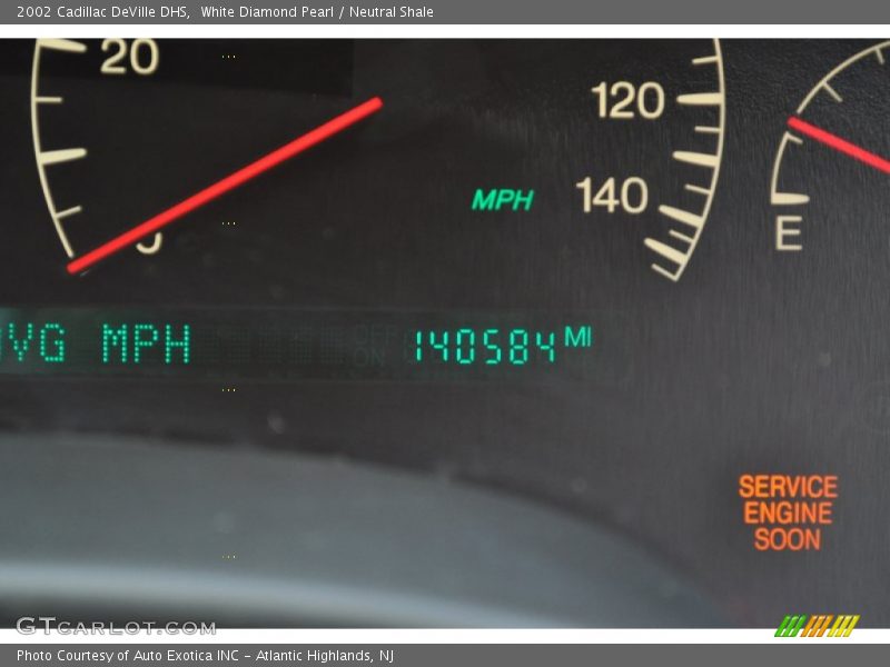 White Diamond Pearl / Neutral Shale 2002 Cadillac DeVille DHS