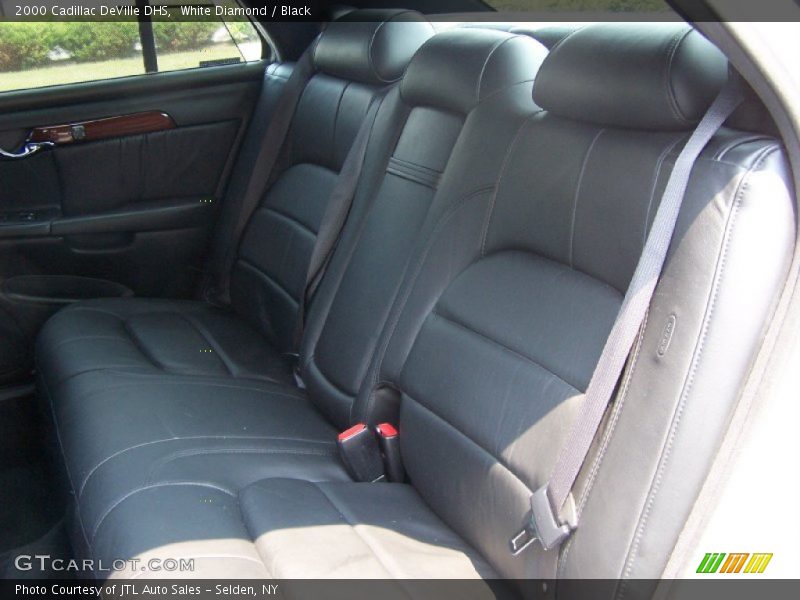 White Diamond / Black 2000 Cadillac DeVille DHS