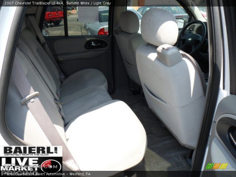 Summit White / Light Gray 2007 Chevrolet TrailBlazer LS 4x4