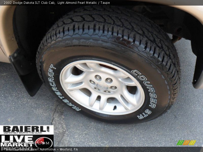 Light Almond Pearl Metallic / Taupe 2002 Dodge Dakota SLT Club Cab