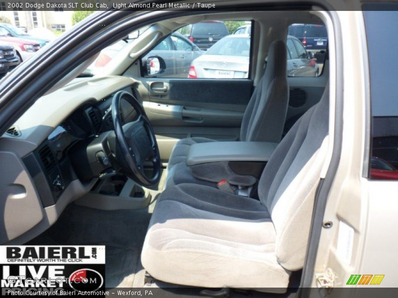 Light Almond Pearl Metallic / Taupe 2002 Dodge Dakota SLT Club Cab