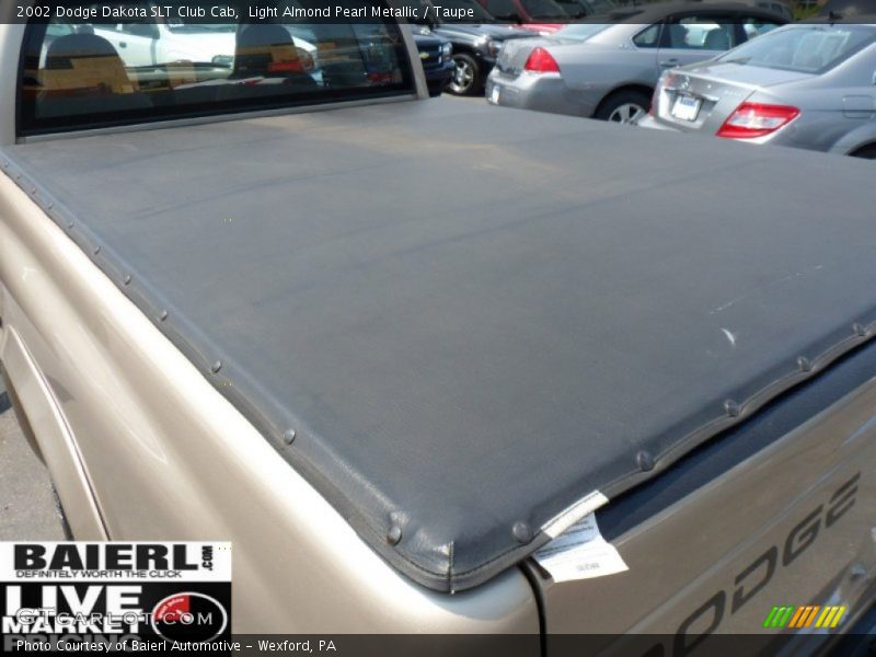 Light Almond Pearl Metallic / Taupe 2002 Dodge Dakota SLT Club Cab