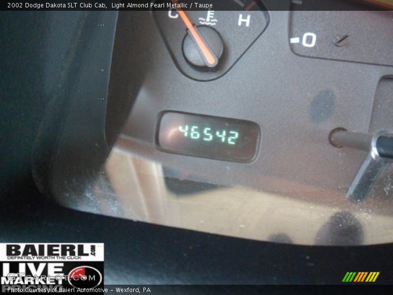 Light Almond Pearl Metallic / Taupe 2002 Dodge Dakota SLT Club Cab