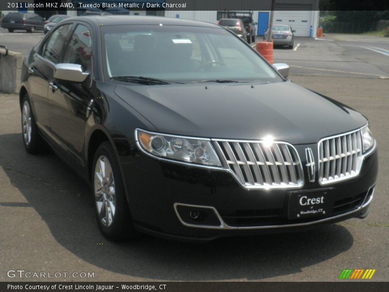 Tuxedo Black Metallic / Dark Charcoal 2011 Lincoln MKZ AWD