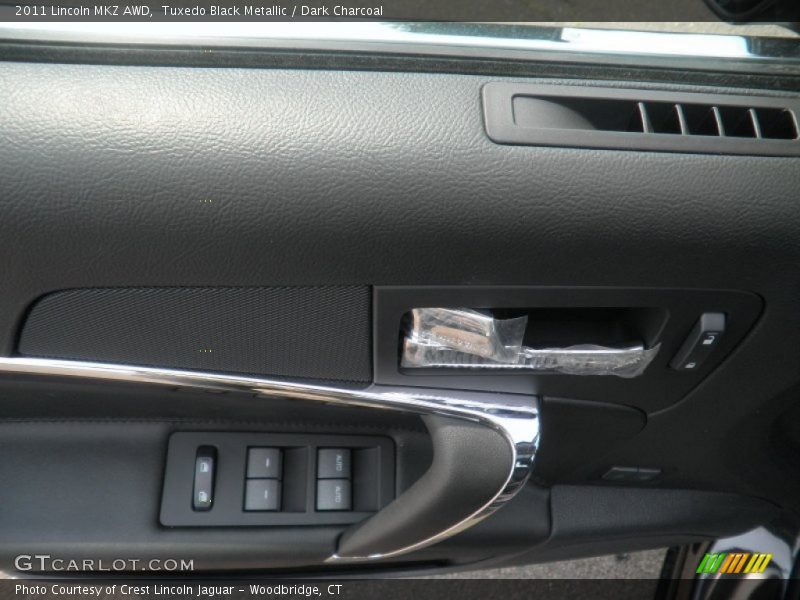 Tuxedo Black Metallic / Dark Charcoal 2011 Lincoln MKZ AWD