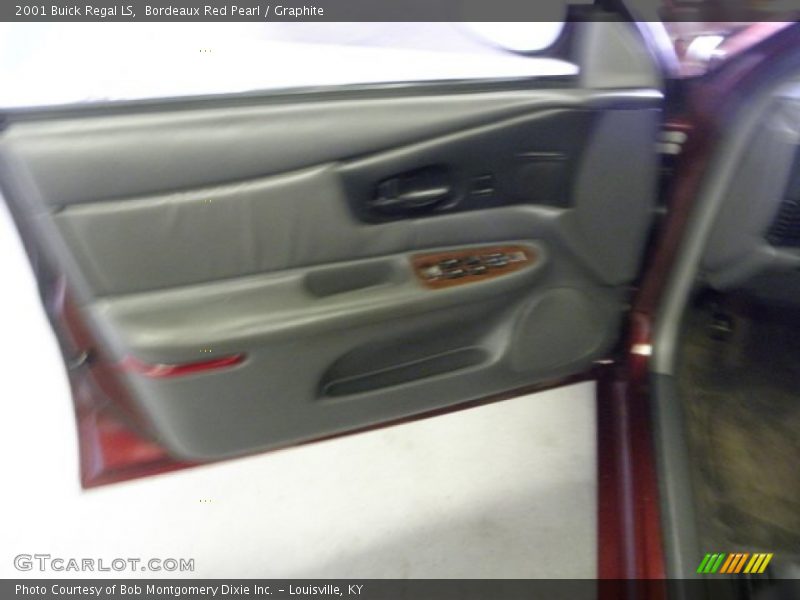 Bordeaux Red Pearl / Graphite 2001 Buick Regal LS