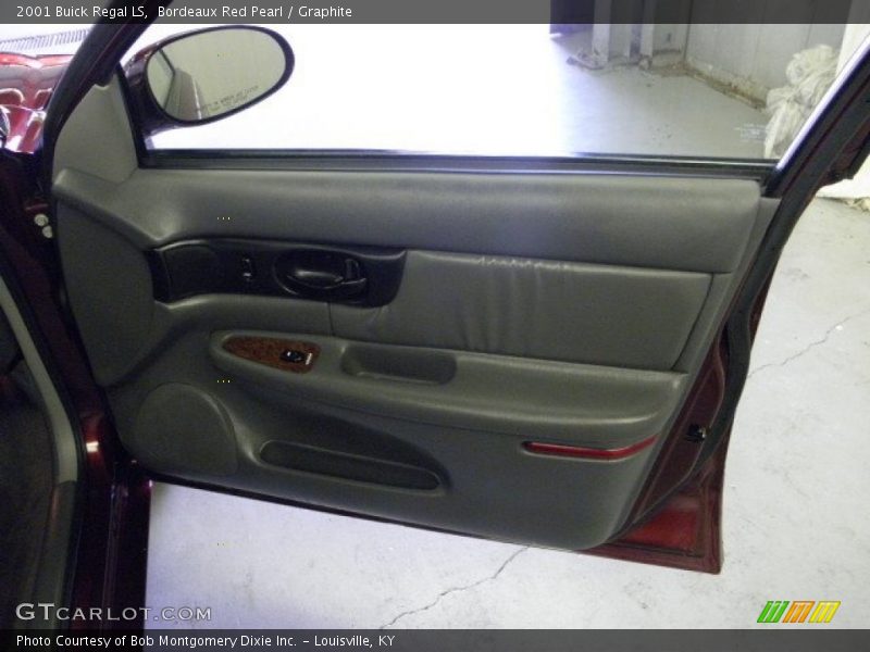Bordeaux Red Pearl / Graphite 2001 Buick Regal LS