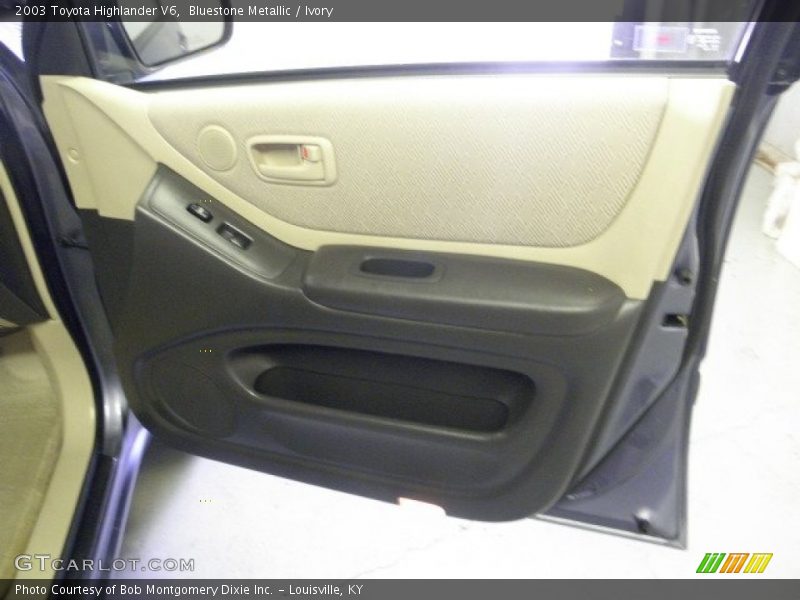 Bluestone Metallic / Ivory 2003 Toyota Highlander V6