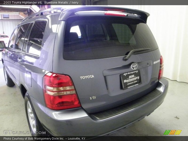 Bluestone Metallic / Ivory 2003 Toyota Highlander V6