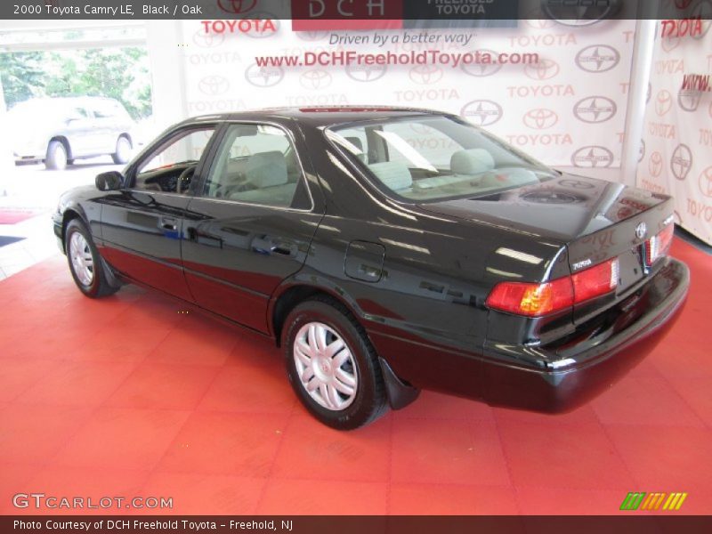 Black / Oak 2000 Toyota Camry LE