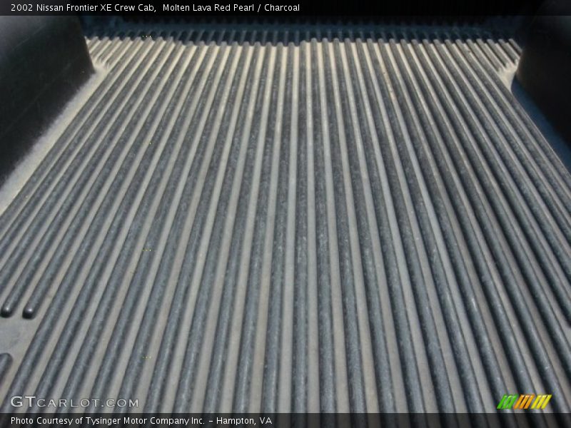 Molten Lava Red Pearl / Charcoal 2002 Nissan Frontier XE Crew Cab