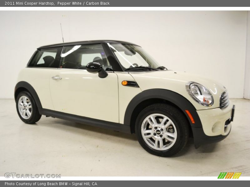 Pepper White / Carbon Black 2011 Mini Cooper Hardtop