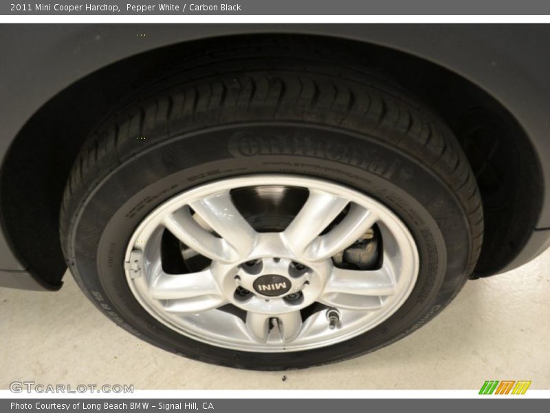 Pepper White / Carbon Black 2011 Mini Cooper Hardtop