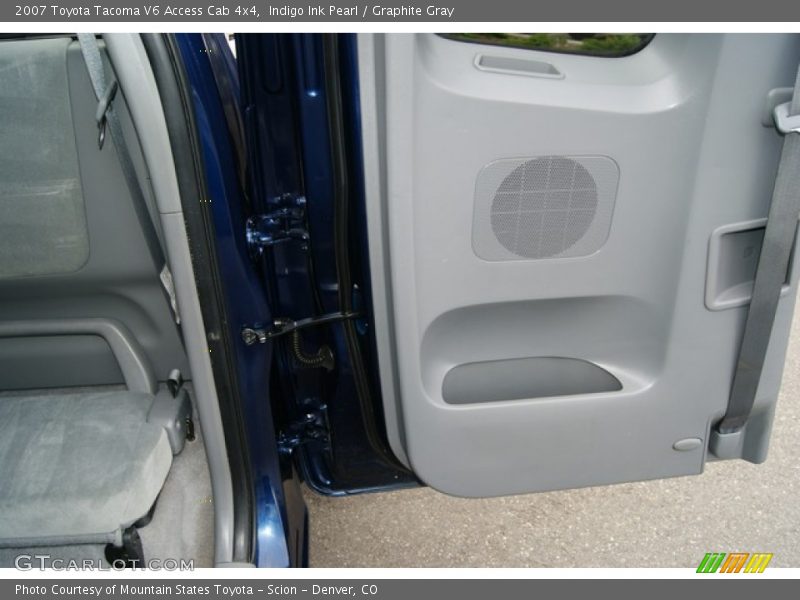 Indigo Ink Pearl / Graphite Gray 2007 Toyota Tacoma V6 Access Cab 4x4
