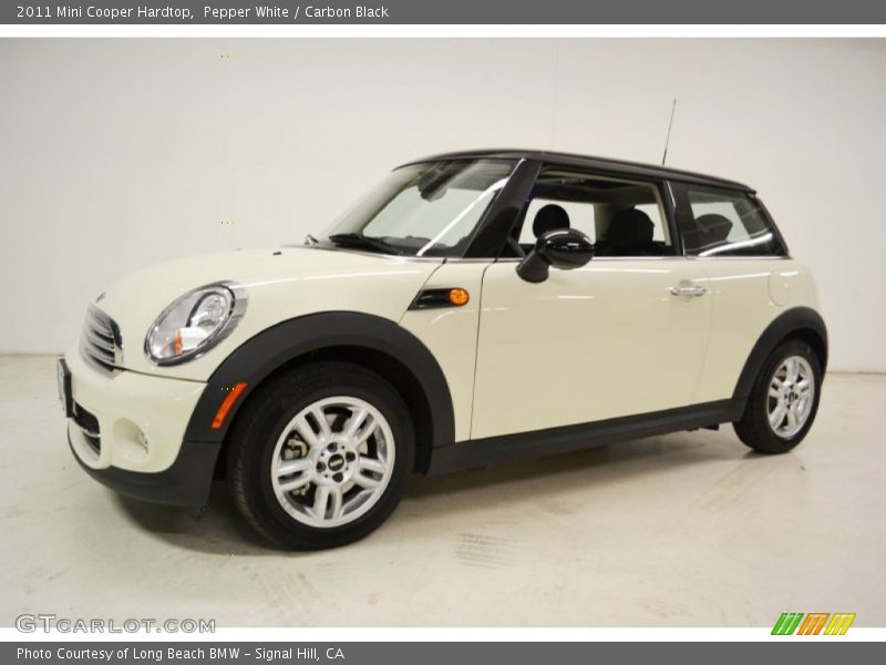 Pepper White / Carbon Black 2011 Mini Cooper Hardtop