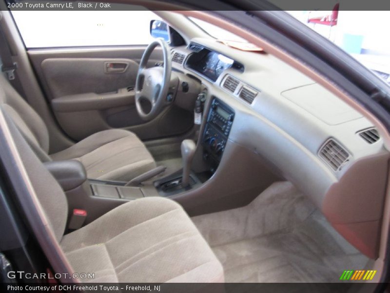 Black / Oak 2000 Toyota Camry LE