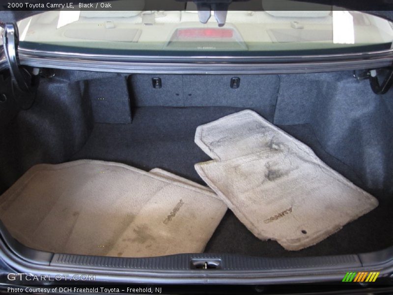 Black / Oak 2000 Toyota Camry LE