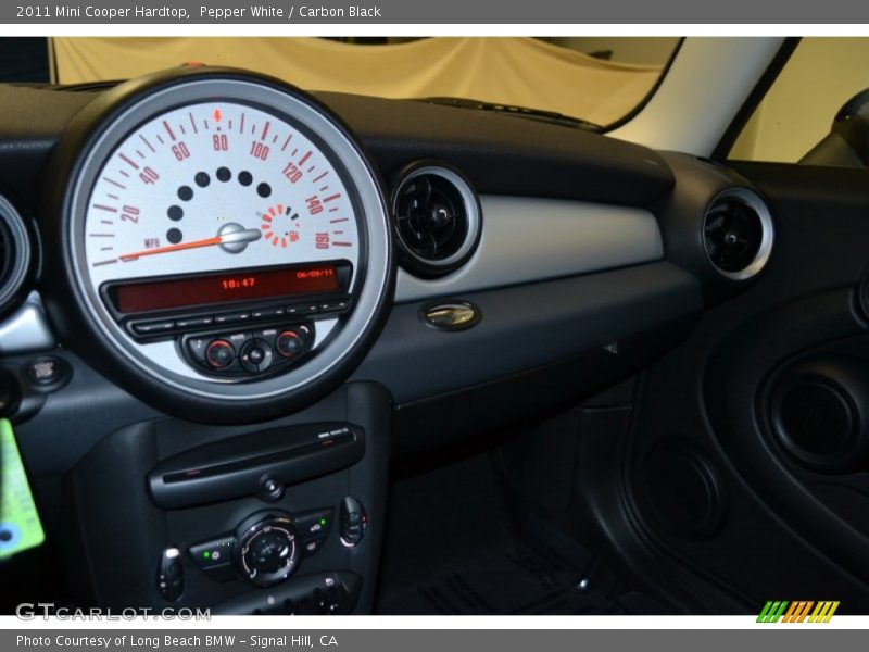 Pepper White / Carbon Black 2011 Mini Cooper Hardtop