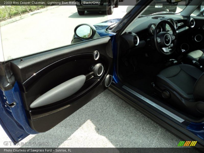Lightning Blue Metallic / Black/Grey 2009 Mini Cooper Clubman