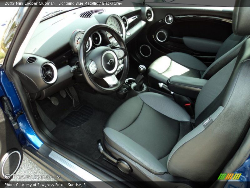 Lightning Blue Metallic / Black/Grey 2009 Mini Cooper Clubman