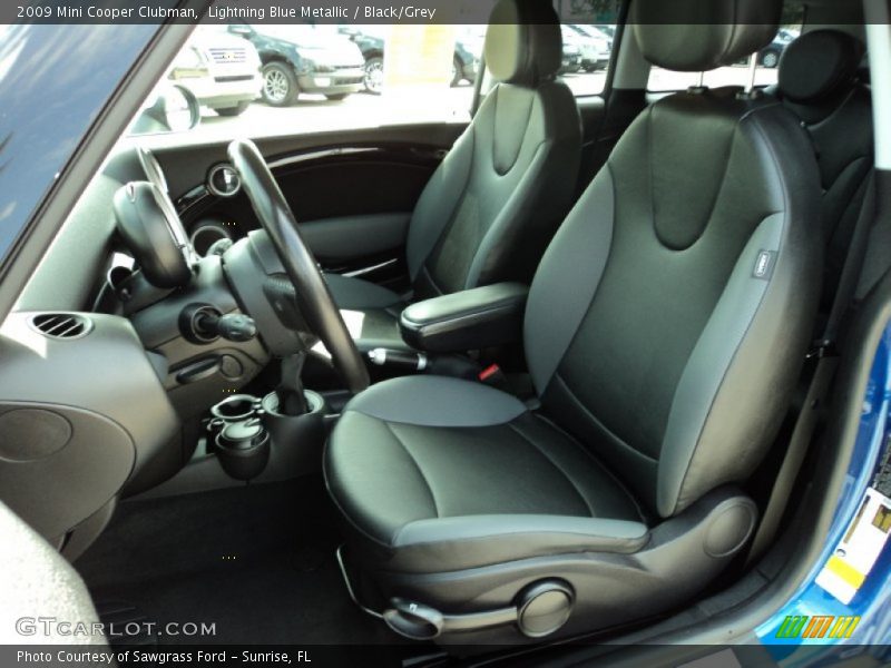 Lightning Blue Metallic / Black/Grey 2009 Mini Cooper Clubman