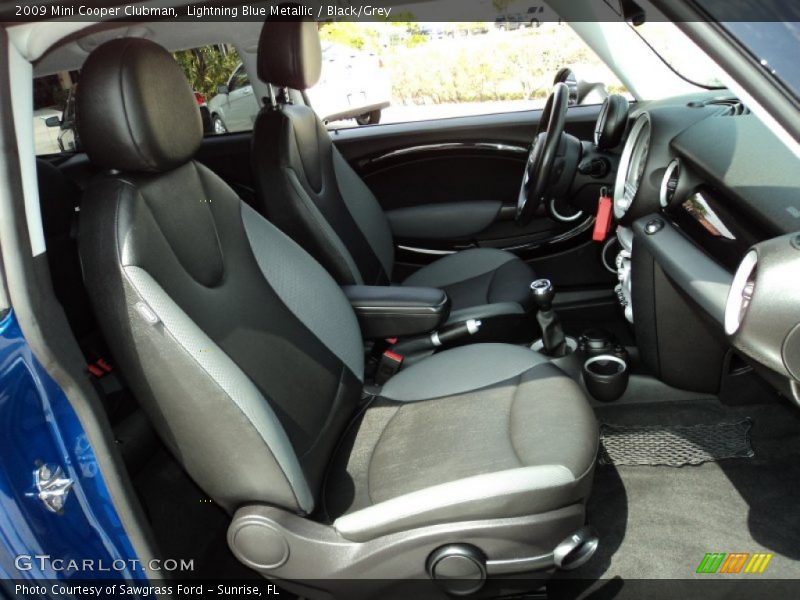 Lightning Blue Metallic / Black/Grey 2009 Mini Cooper Clubman