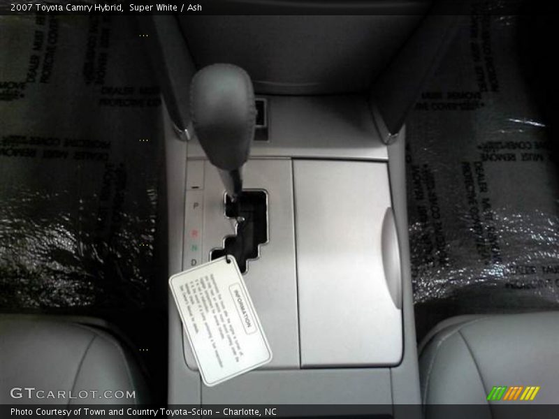 Super White / Ash 2007 Toyota Camry Hybrid