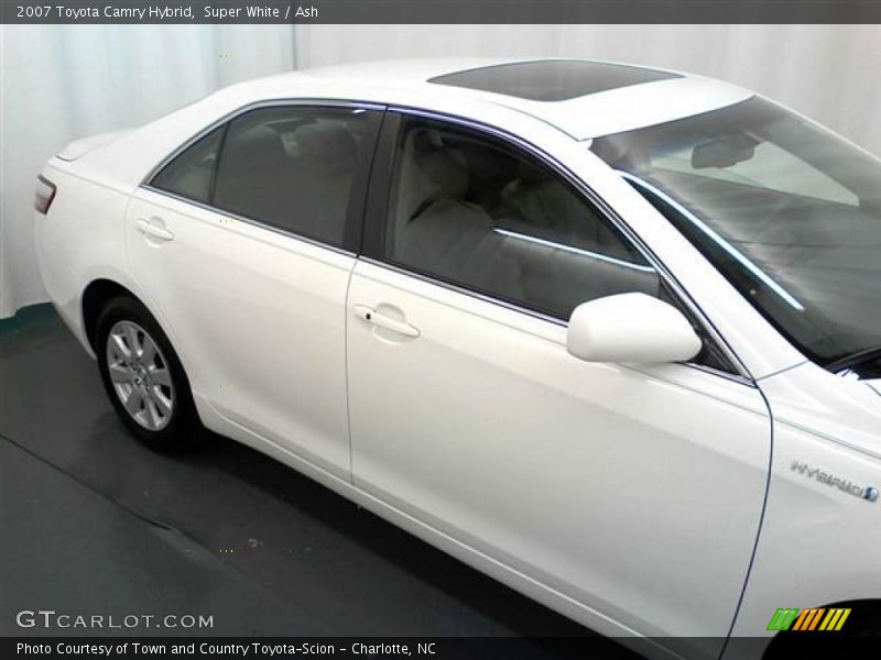 Super White / Ash 2007 Toyota Camry Hybrid