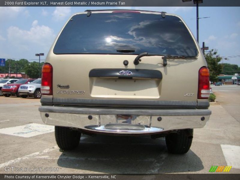 Harvest Gold Metallic / Medium Prairie Tan 2000 Ford Explorer XLT