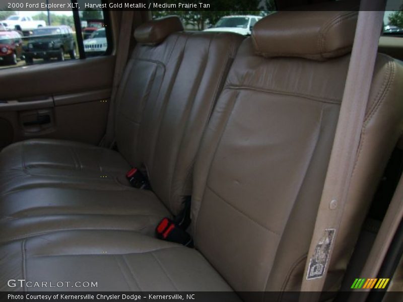 Harvest Gold Metallic / Medium Prairie Tan 2000 Ford Explorer XLT