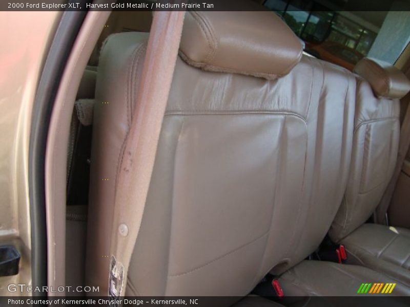 Harvest Gold Metallic / Medium Prairie Tan 2000 Ford Explorer XLT