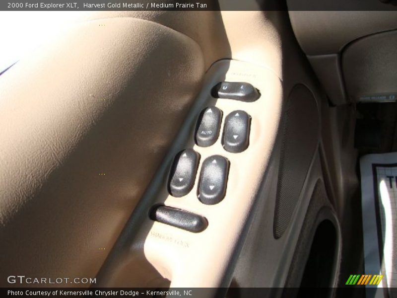 Harvest Gold Metallic / Medium Prairie Tan 2000 Ford Explorer XLT